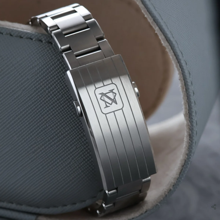 NIVARI Eden Midnight Iris 40mm
